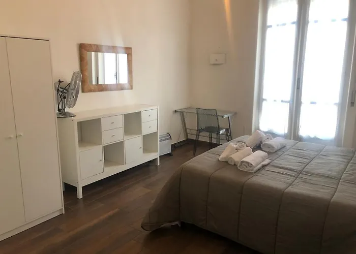 Partenope 120 Mq شقة