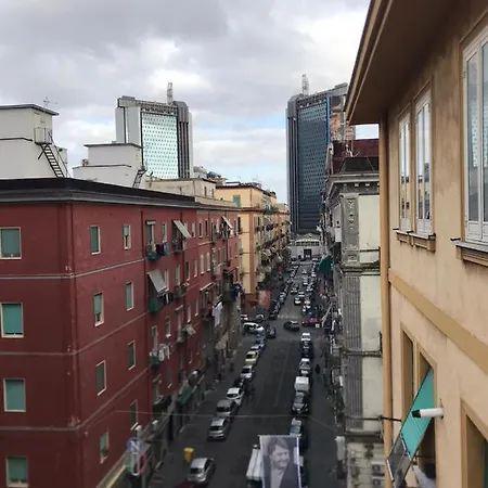 Partenope 120 Mq נאפולי