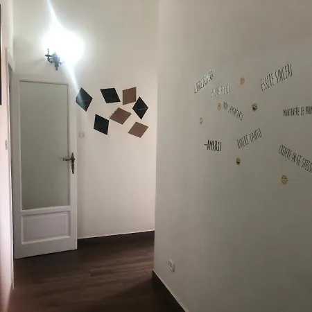 Partenope 120 Mq * נאפולי